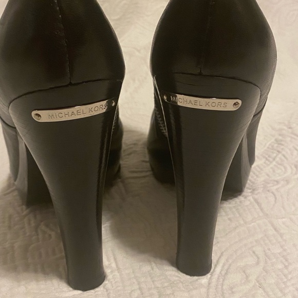 Guess Shoes Orange Cork Platform Heelssandals Euc 6 Poshmark Guess Shoes Orange Cork Platform Heelssandals Euc 6 Poshmark